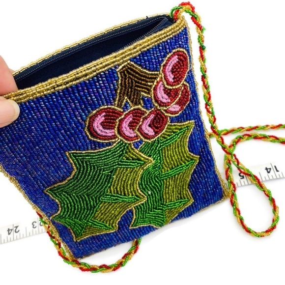 CMarie Holiday Holly Berry Beaded crossbody Bag - Picture 6 of 14